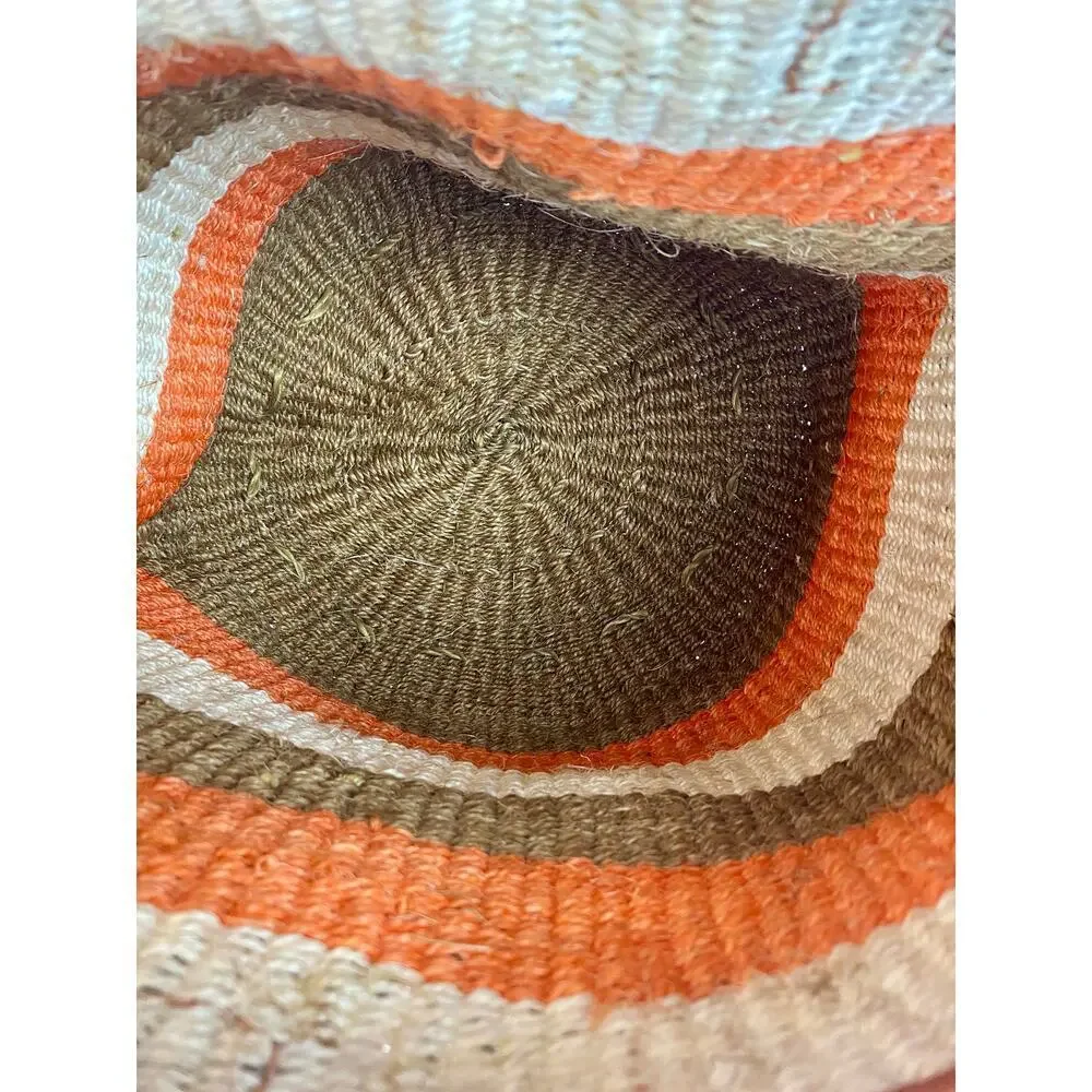 NWOT Kenyan Baobab Wicker Tote/Basket w/leather handles - Picture 3 of 3